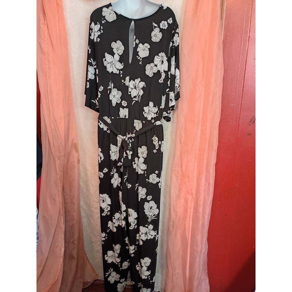 Lane Bryant Black and White Floral V-Neck Wide-Leg Jumpsuit Sz 30/32 - Picture 4 of 9